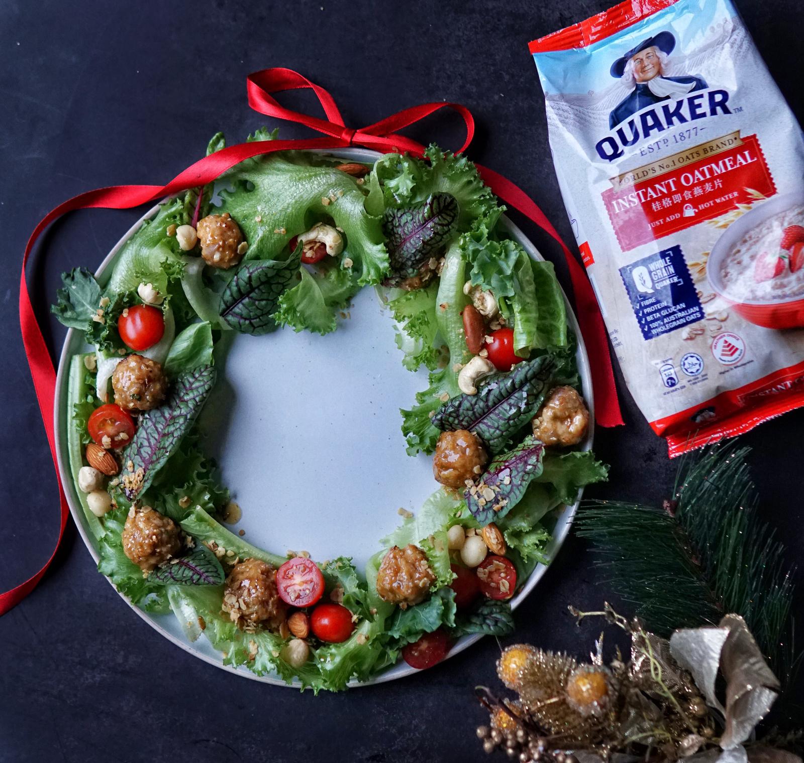 Chicken Oatmeal Ball Christmas Wreath Salad