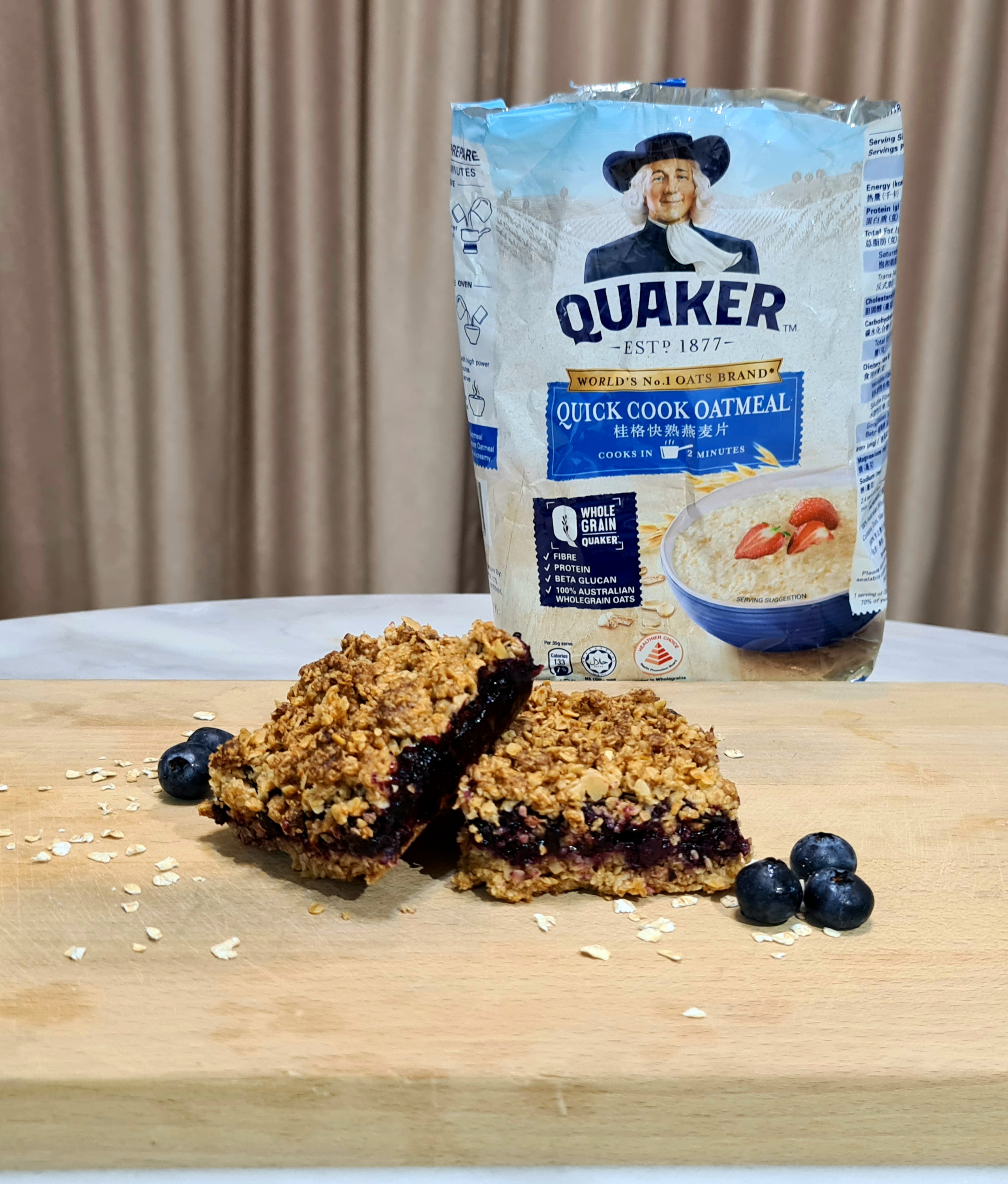 Blueberry Oat Crumble Bar