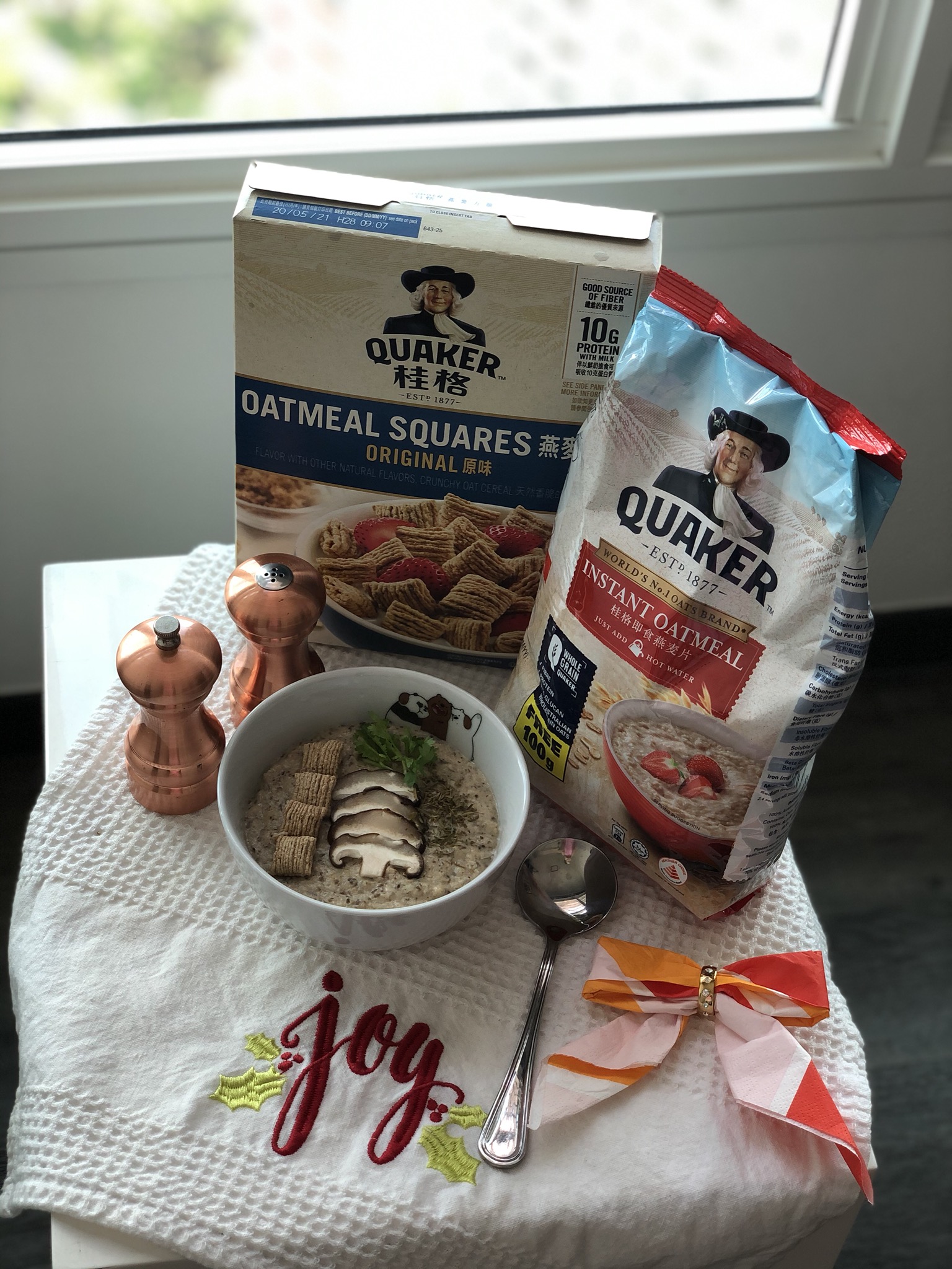 Cream of Quaker Oat &amp; Mushrooms (Topping: Quaker Oat Cereal)
