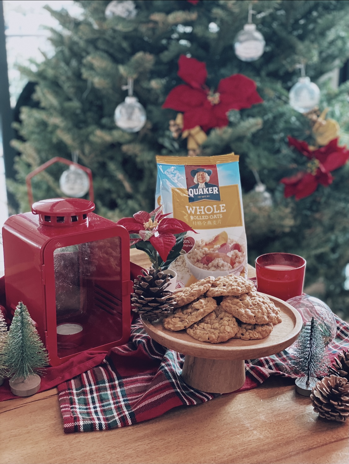 Christmas Spice Oatmeal Raisin Cookies