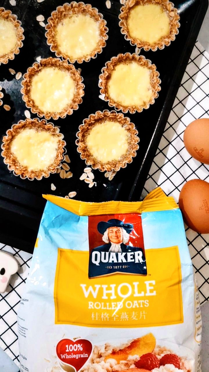 Delicious creamy egg oat tarts