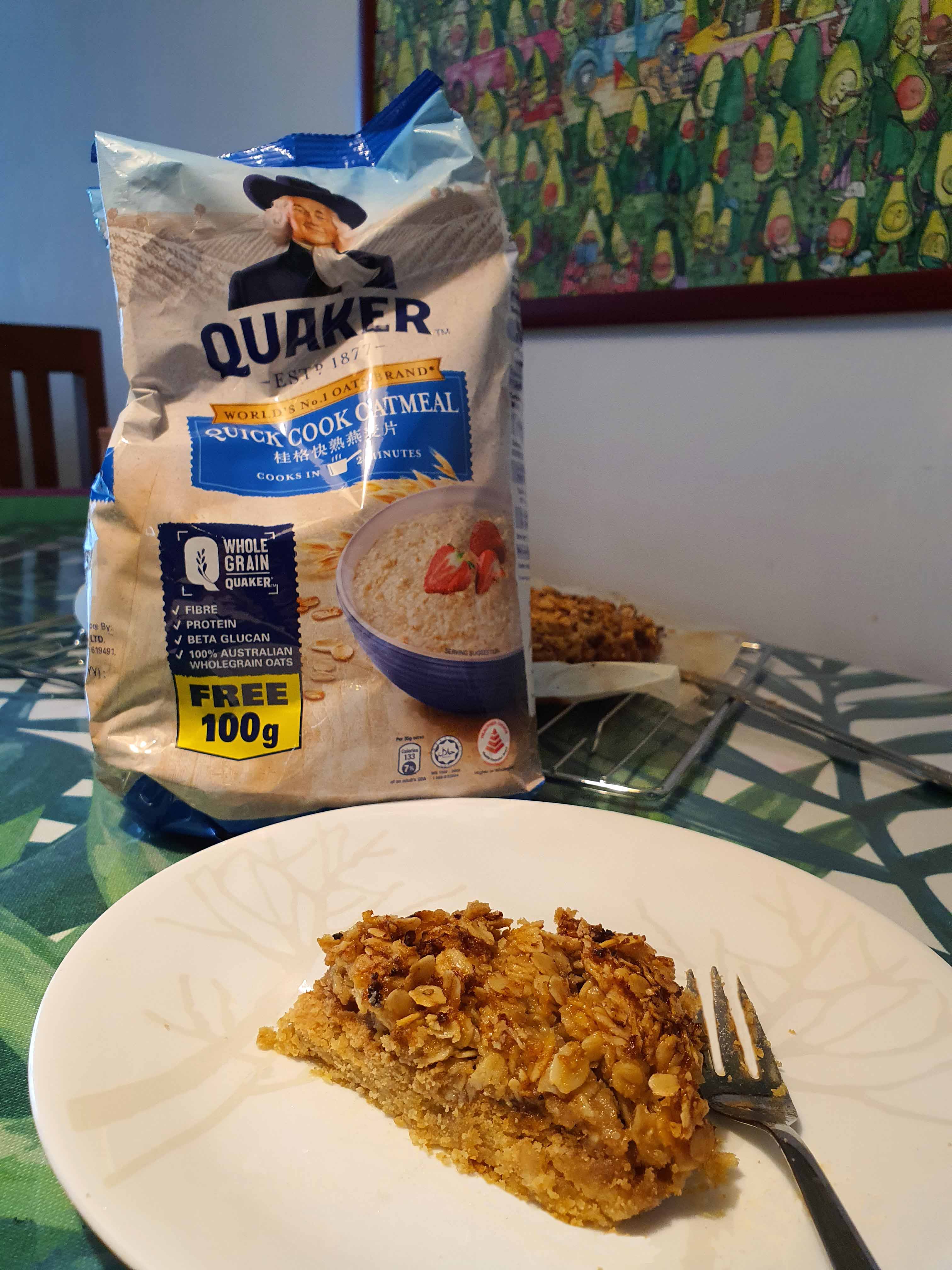 Midday Pick-Me-Up Macademia Oaty Tart