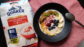 Colourful oatmeal porridge