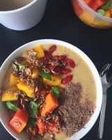 Tropical Oat Smoothie Bowl