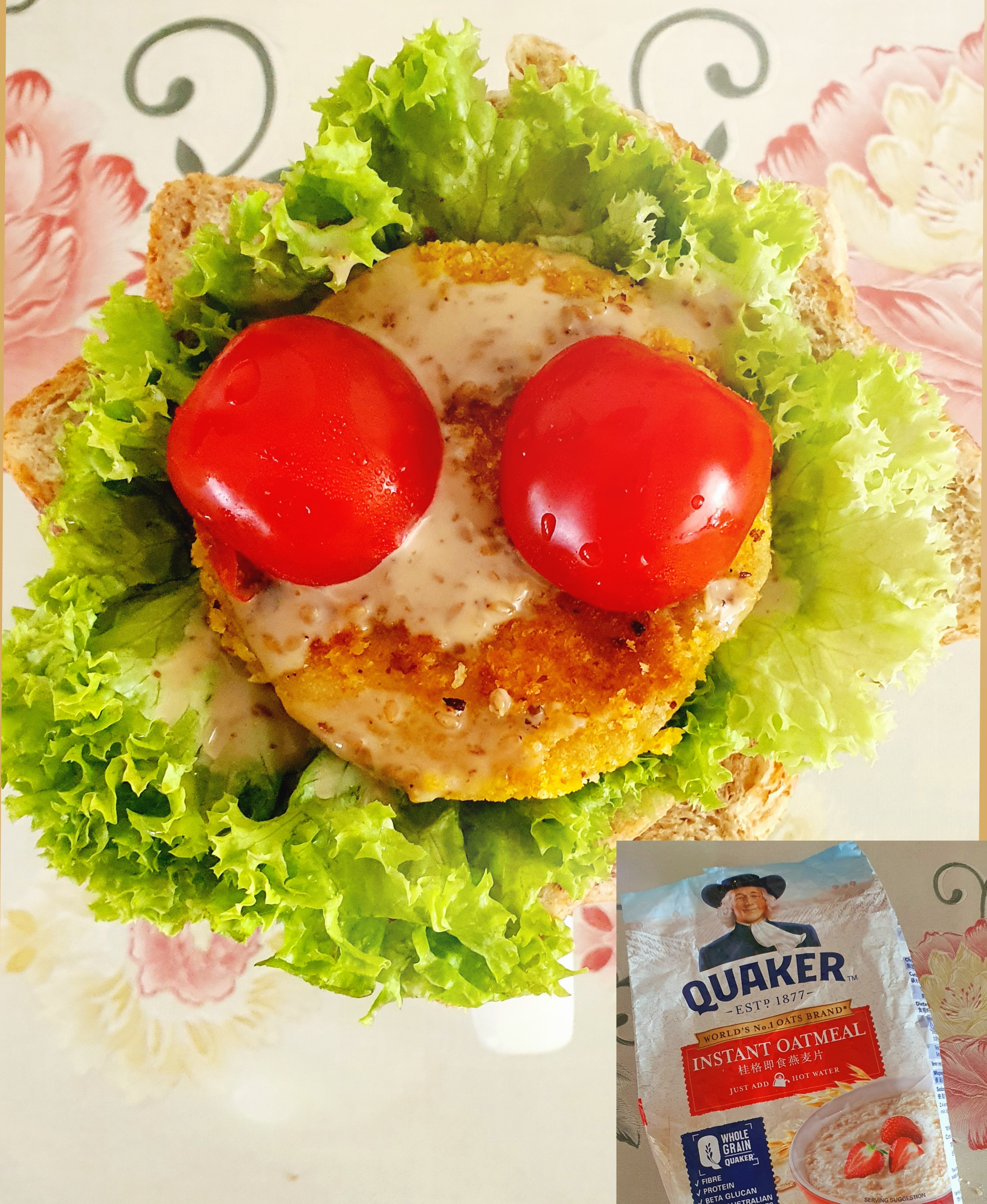 Healthy chicken sandwich with oats